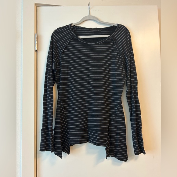 cut loose Tops - Cut Loose Women’s Thermal Top Shirt Black White Striped Raw Edges